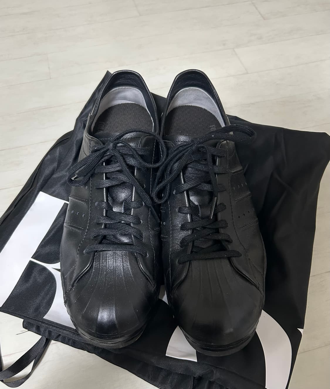 요지야마모토 Y-3 슈퍼스타 올블랙 상품이미지2