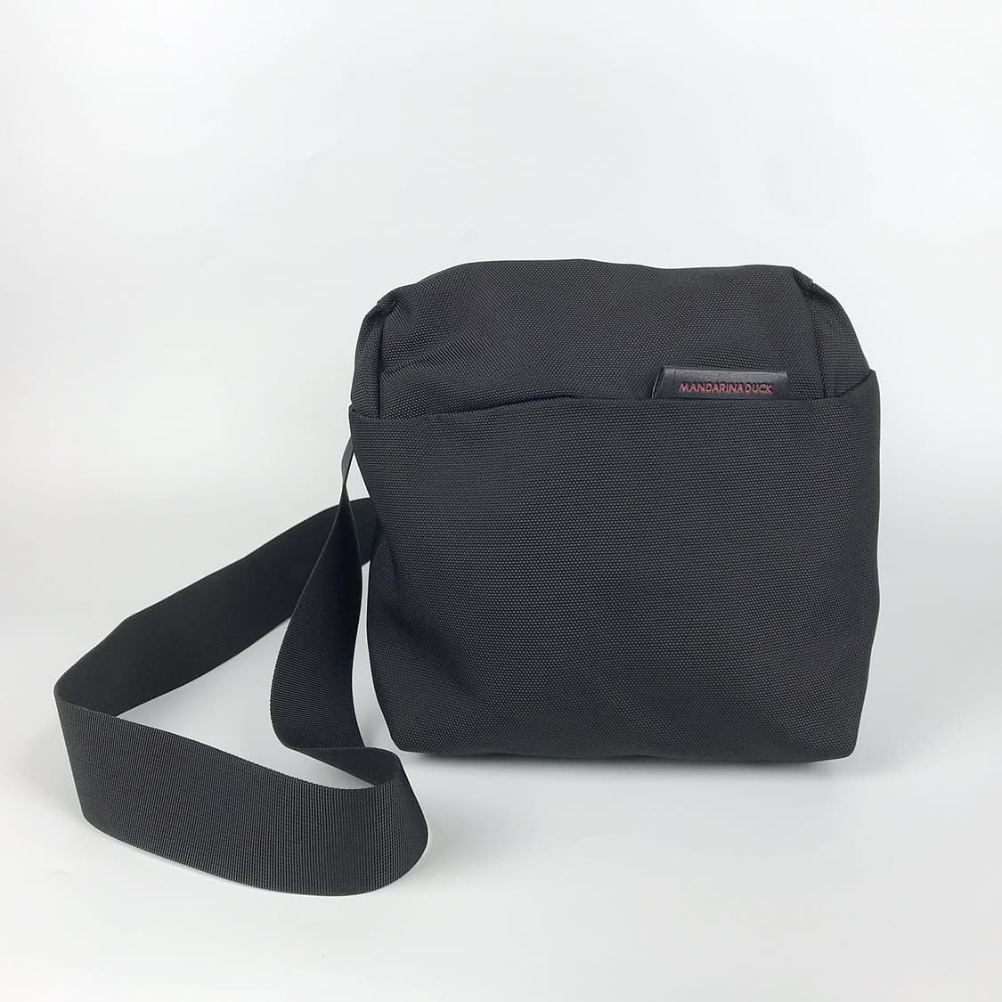 만다리나덕 남성 크로스백 가방 상품이미지2