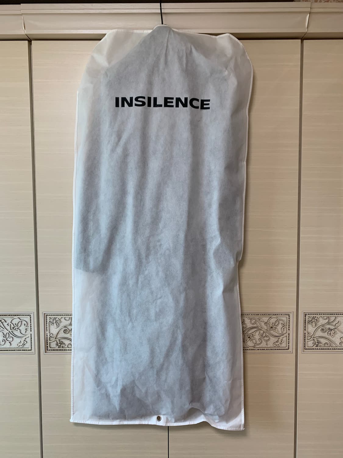 인사일런스 글로시 래글런 트렌치 코트 BLACK 상품이미지7