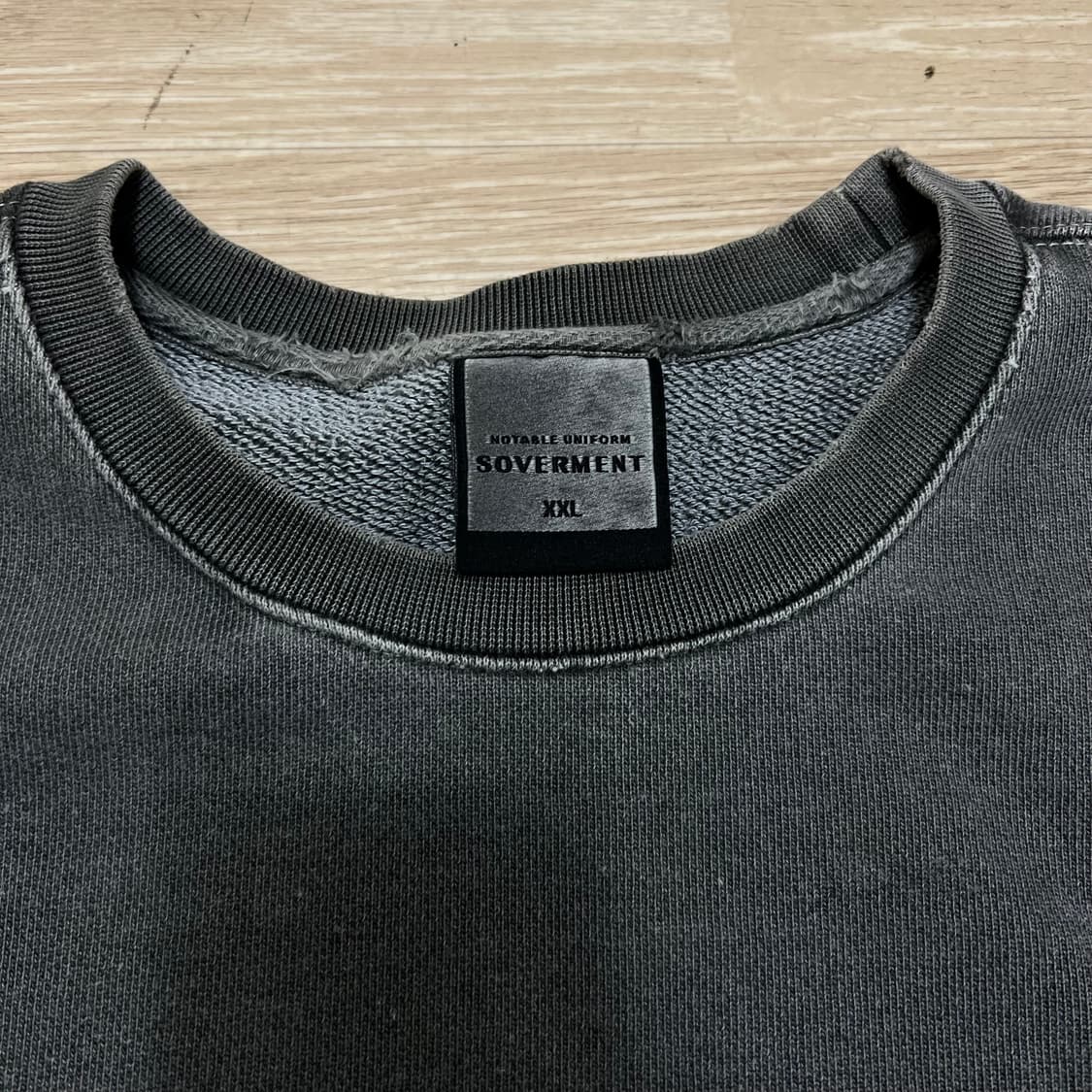 소버먼트 피그먼트 워싱 맨투맨 [워시드 차콜] 2XL/110 상품이미지4