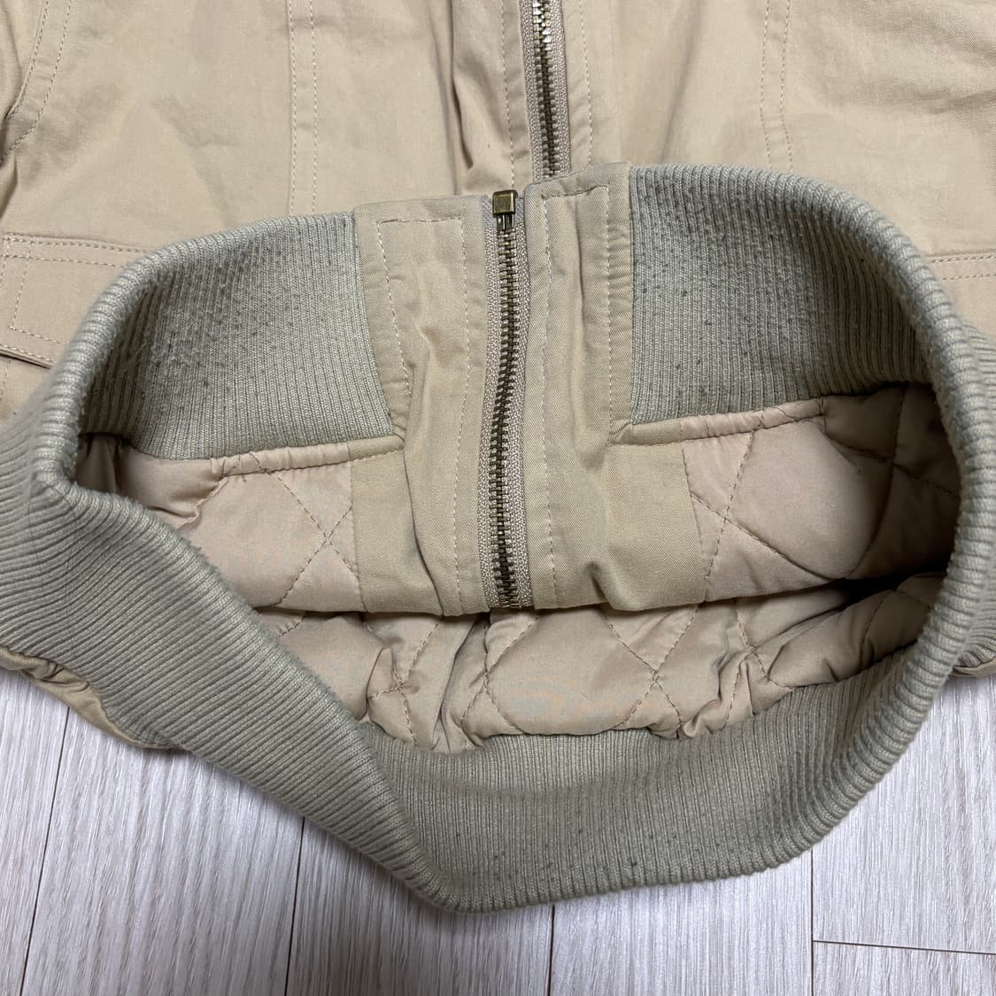 페일제이드 빈티지 코튼 패디드 봄버 점퍼 베이지 상품이미지10