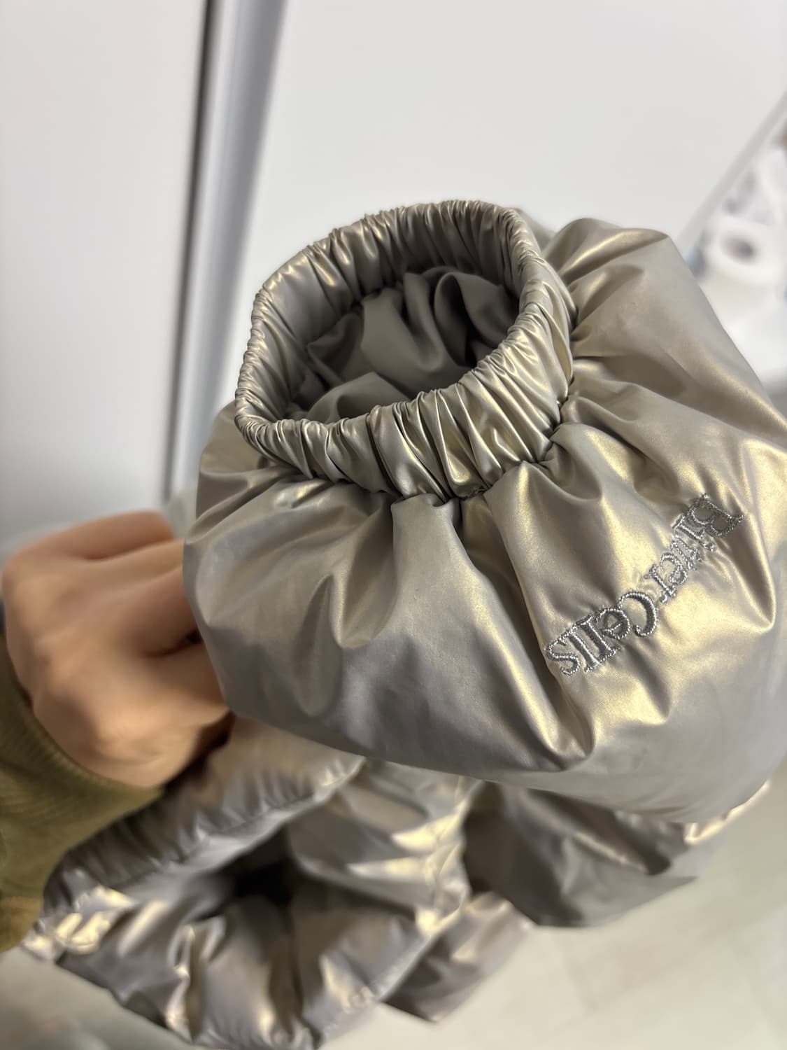 비터셀즈 크롭 푸퍼 자켓 패딩 실버 상품이미지3