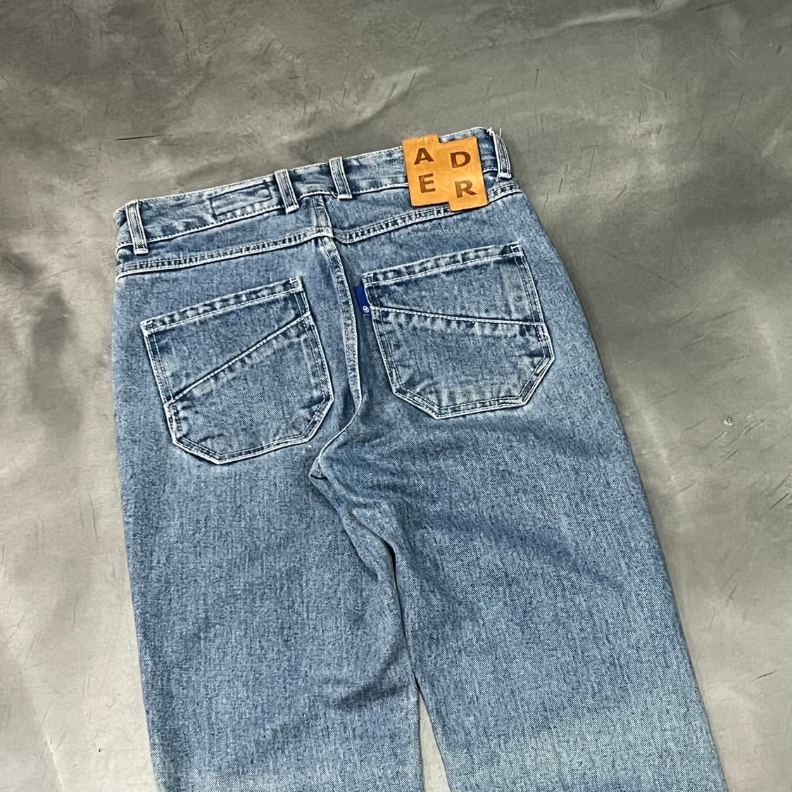  아더에러 연청 데님 팬츠 y15619 상품이미지4