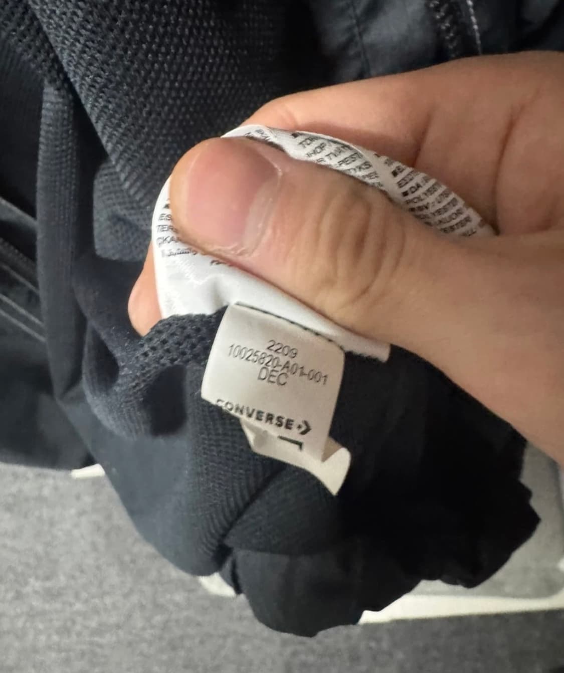 컨버스 x 아더에러 쉐입스 라이트 자켓 블랙 사이즈 L 상품이미지3