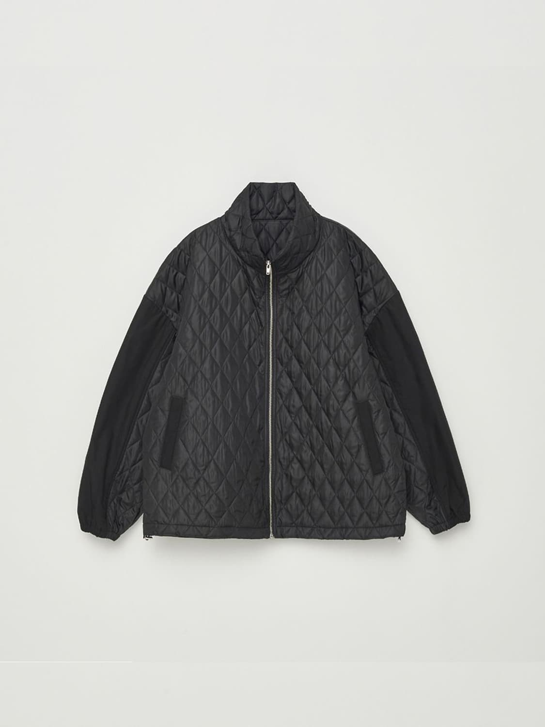 DIA QUILTING HIGH NECK JUMPER IN BLACK 상품이미지1