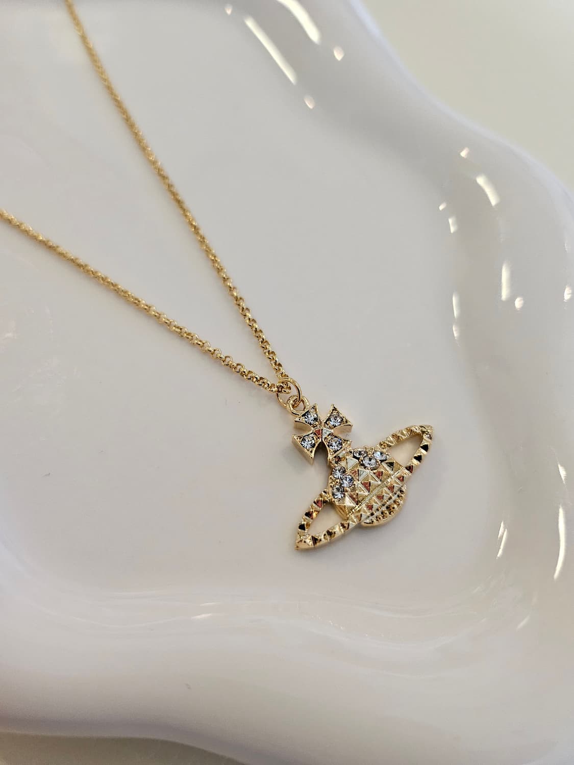 비비안웨스트우드 업사이클링 금장 목걸이 상품이미지1