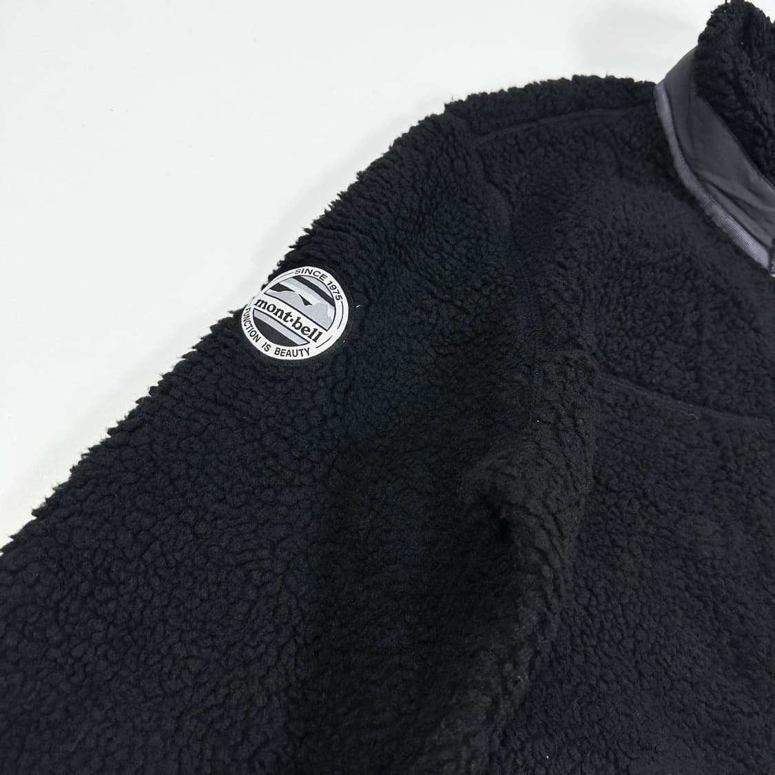 몽벨 마운틴 블랙 포켓 후리스 자켓 (M) 상품이미지5