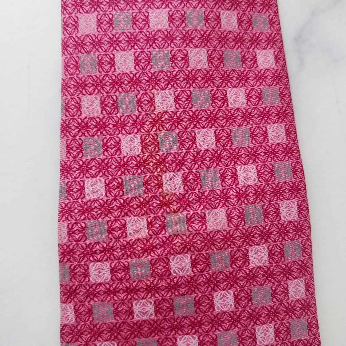 로에베 실크 핑크 패턴 넥타이 9.8cm A+~A등급 K2508
 상품이미지10