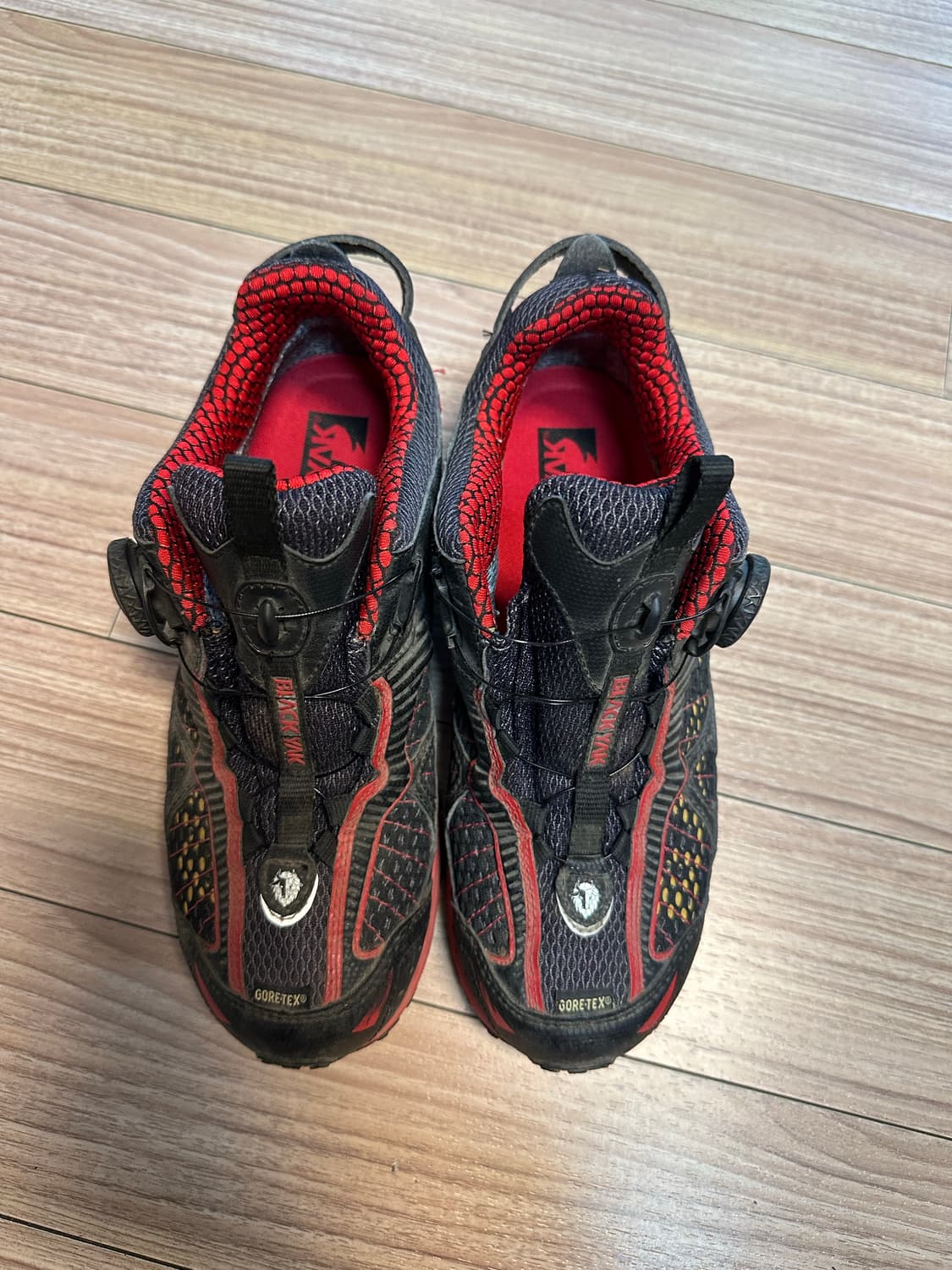 블랙야크 등산화 245 상품이미지1