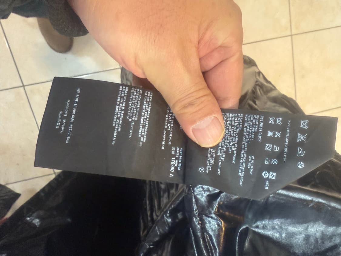 40/55 정품프라다 나일론 유광패딩 팝니다 상품이미지4