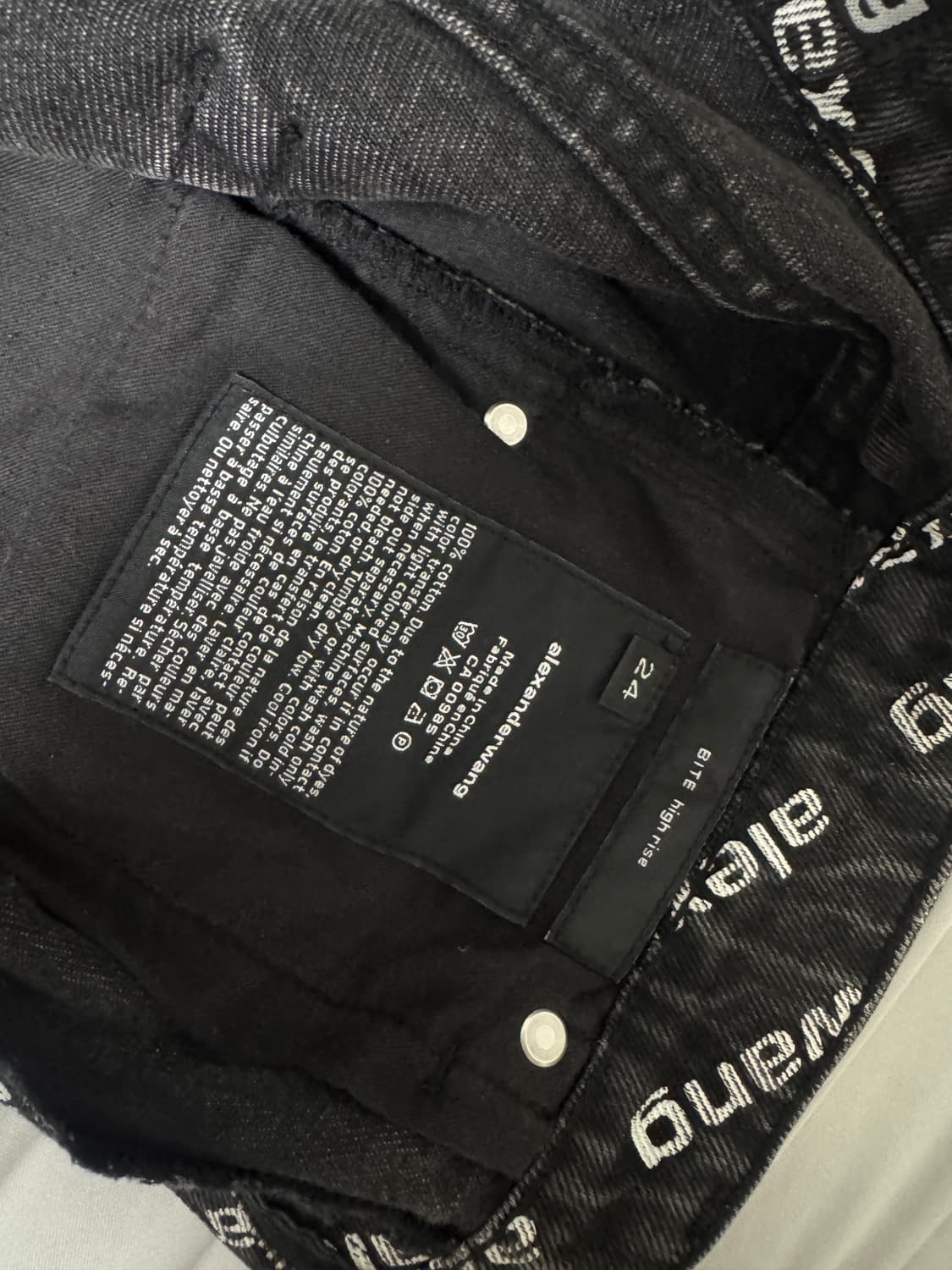 알렉산더왕 로고 바이트 데님 쇼츠  상품이미지4