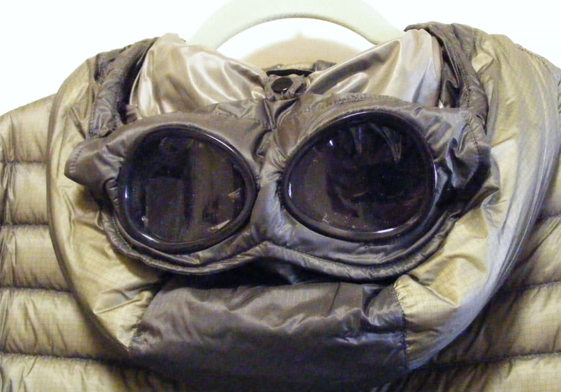 54사이즈 CP컴퍼니 디디쉘 경량 고글 패딩 점퍼 카키 상품이미지3