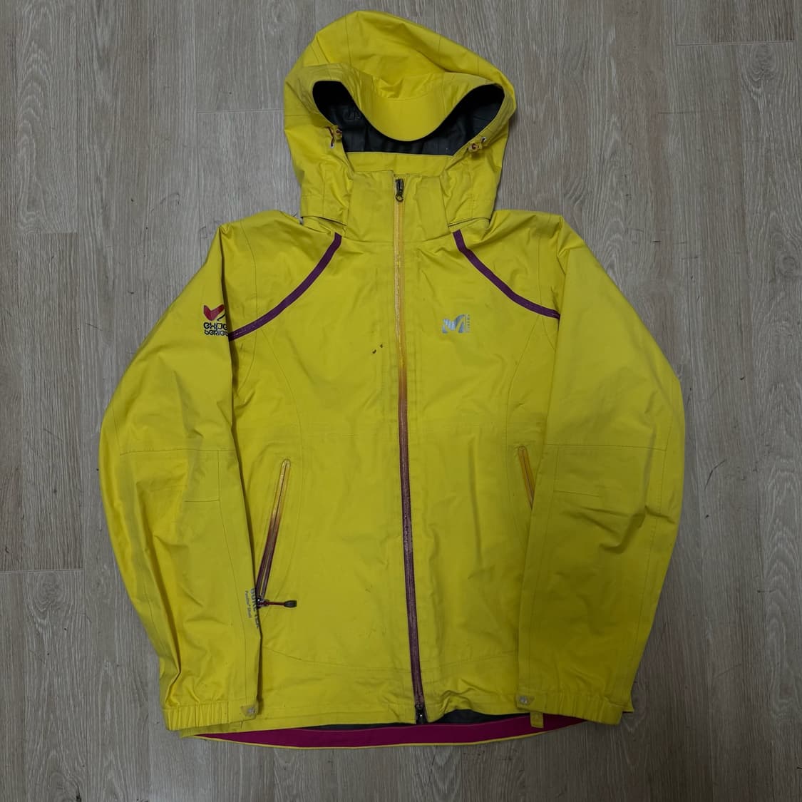 밀레 여성 고어텍스 후드 바람막이 자켓 M/95  상품이미지1