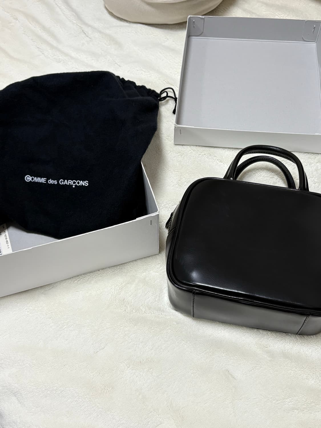 꼼데가르송 아오야마 오리지널 스퀘어 백 1호 상품이미지1