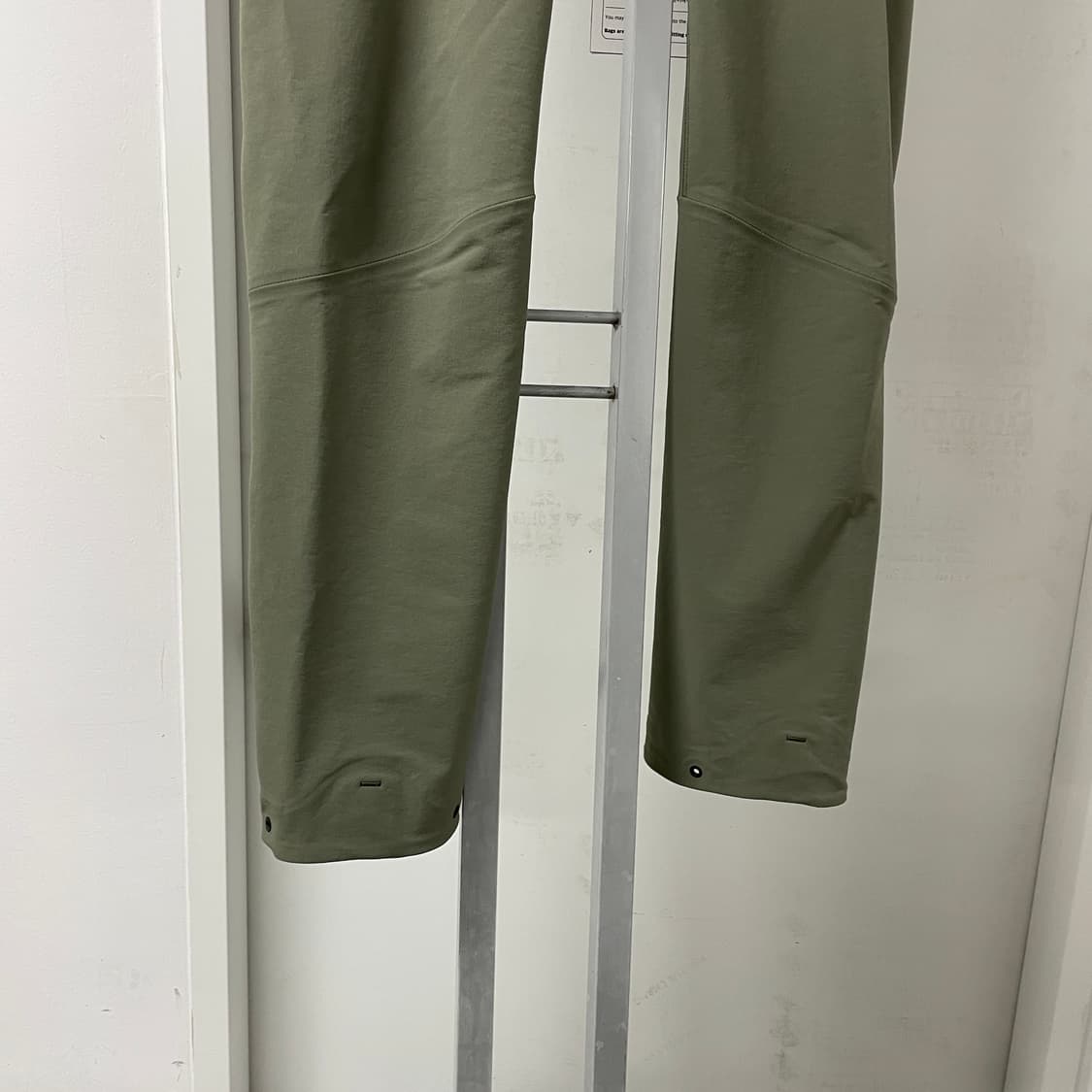 아크테릭스 카키 팬츠 28 상품이미지3