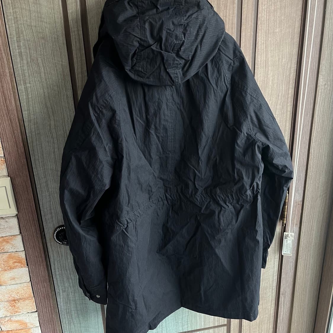 [새상품]이스트로그 라프 라이트 코트 립스탑 블랙 상품이미지3