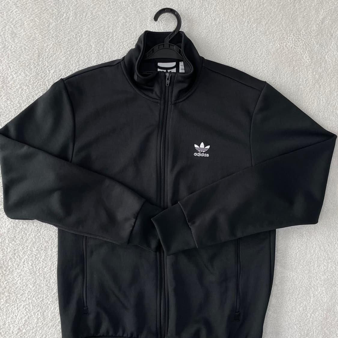 L 아디다스 에센셜 트랙탑 블랙 져지 유로파 100 상품이미지2