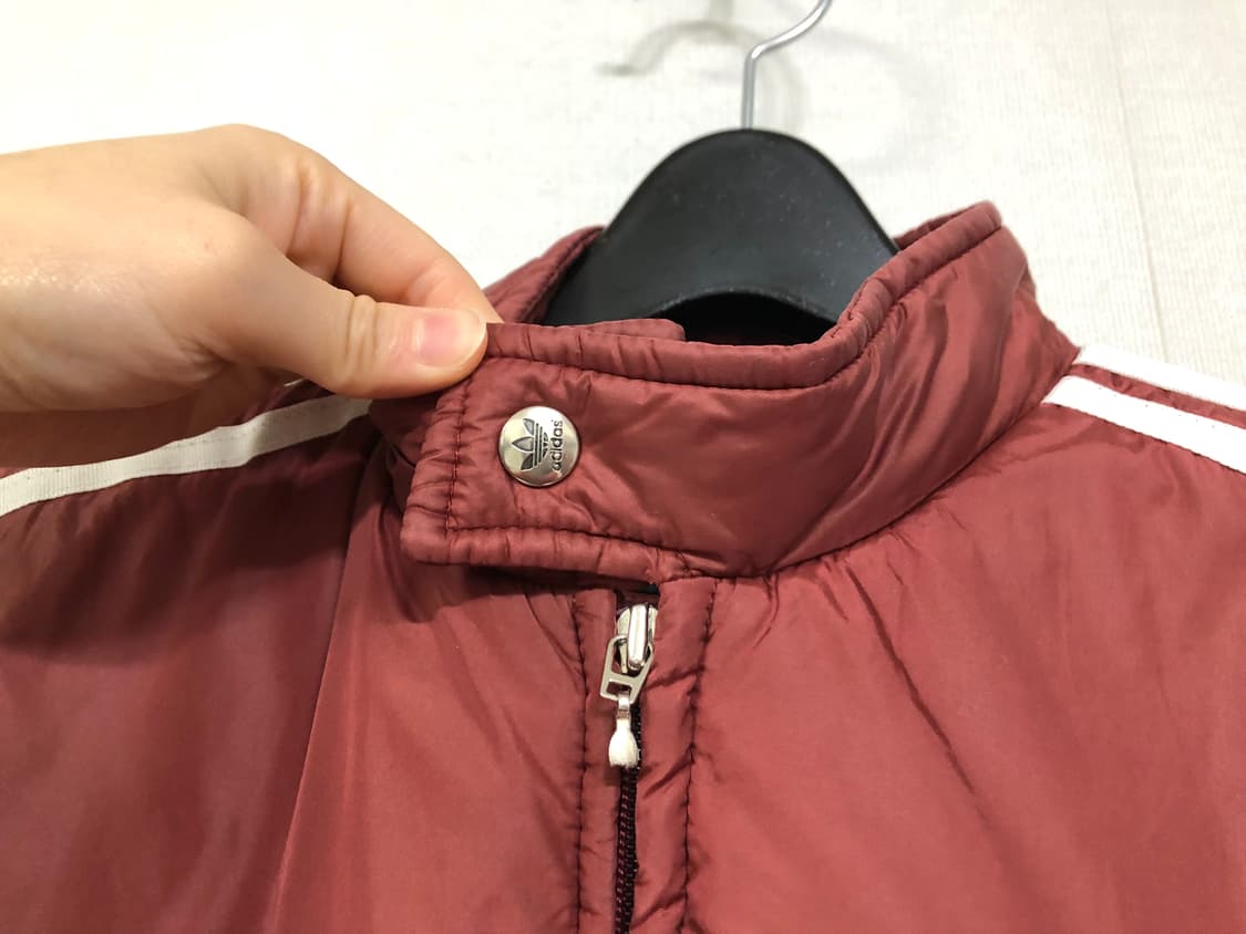 (대장) 아디다스 올드스쿨 스펠아웃 패딩 봄버자켓 _ 딥로즈 상품이미지3