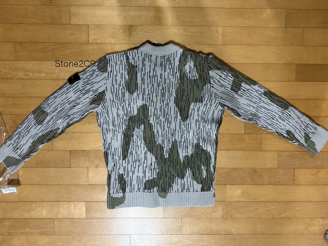 스톤아일랜드 레인 카모 자카드 크루넥 니트 상품이미지3