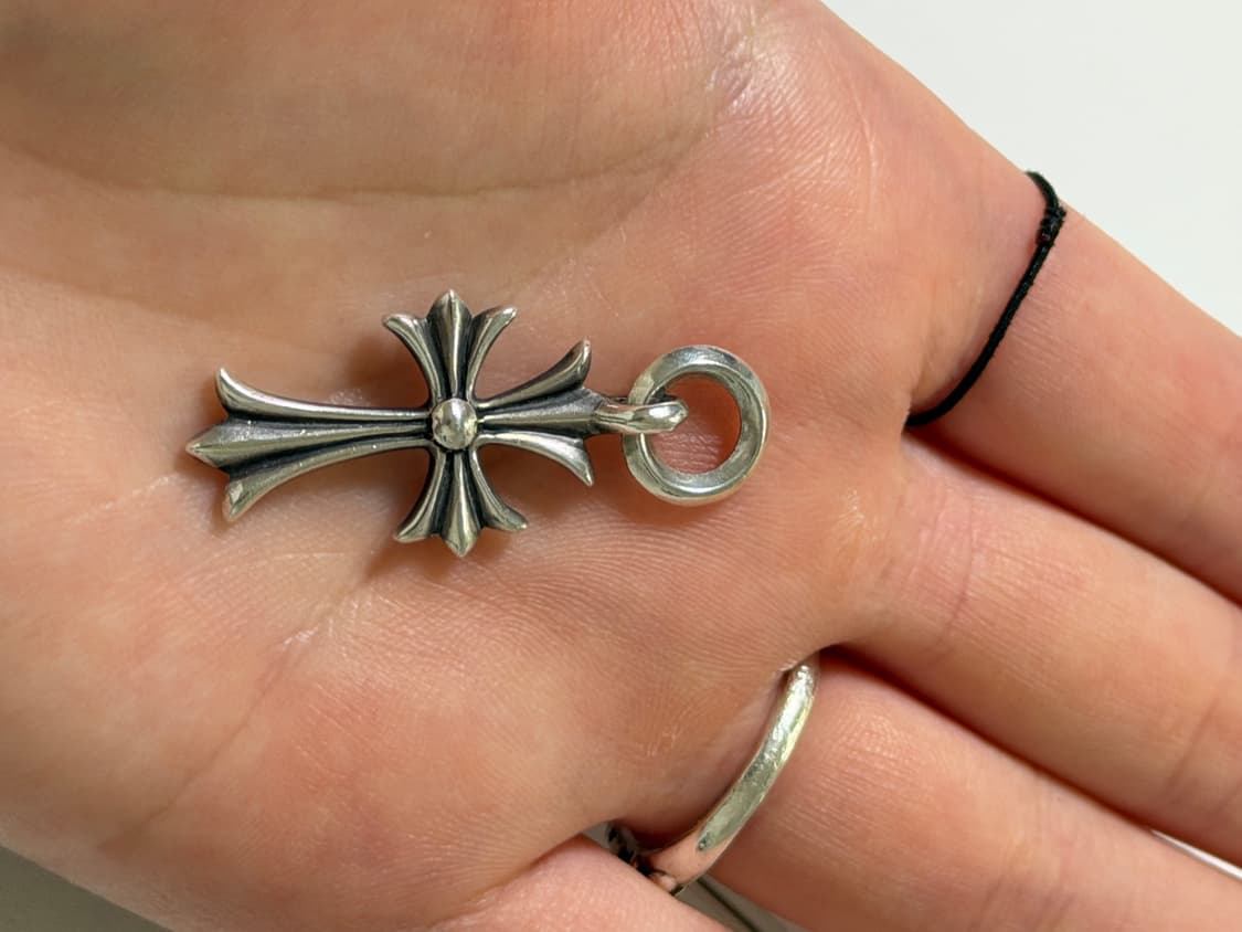 크롬하츠 타이니 크로스 참  상품이미지6