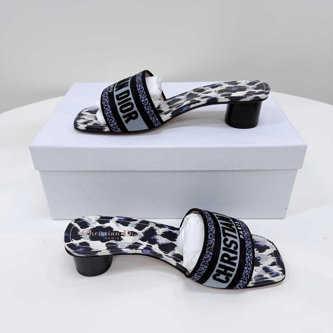 [미사용/235] 디올 디웨이 오블리크 뮬 샌들 힐 슬리퍼 파스텔 퍼플 상품이미지4