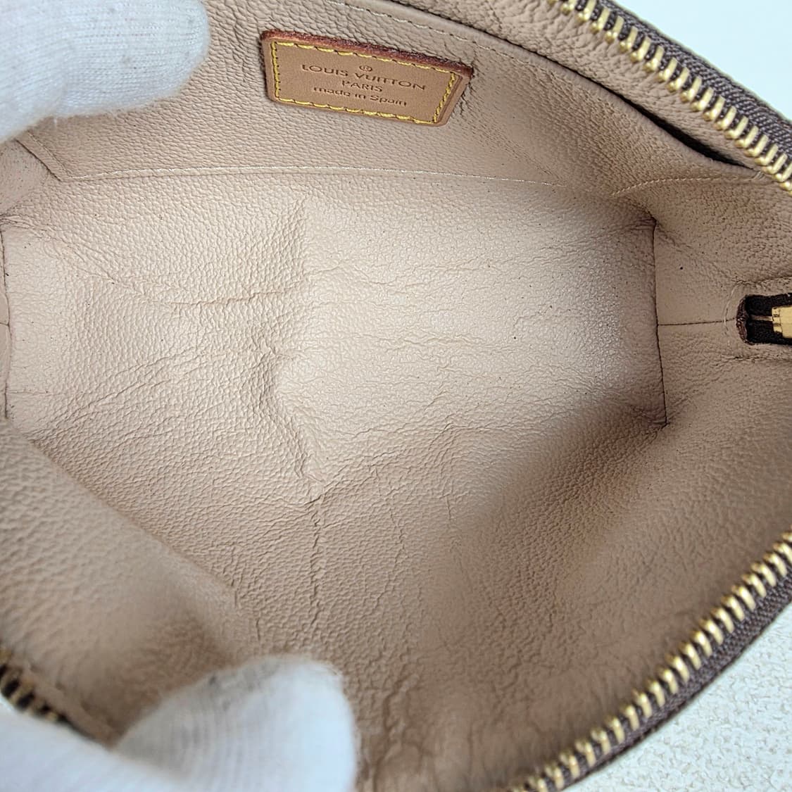 루이비통 클러치백 코스메틱 파우치 pm  상품이미지10