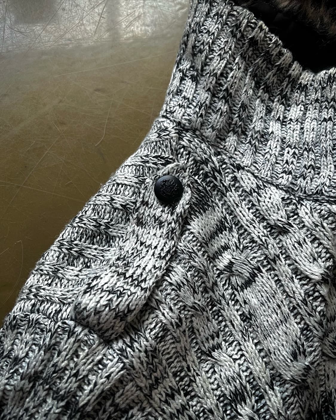 90-00s TRENZA Fur Trim Gothic Knit Zipup 상품이미지5