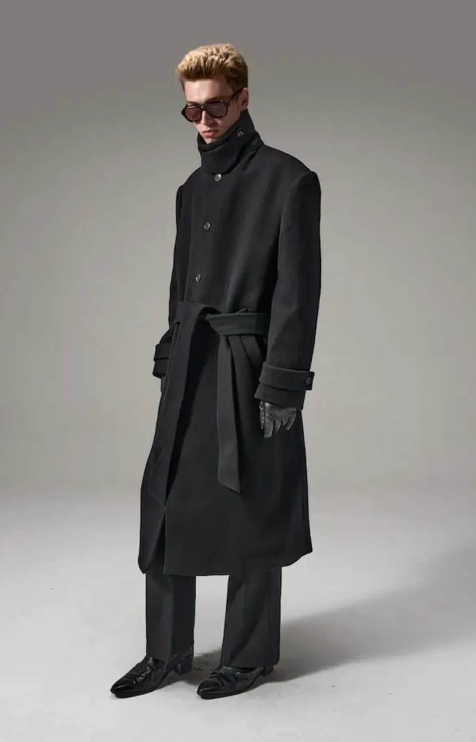 [M]노이스25fw 블랙 벨티드 롱코트 상품이미지1