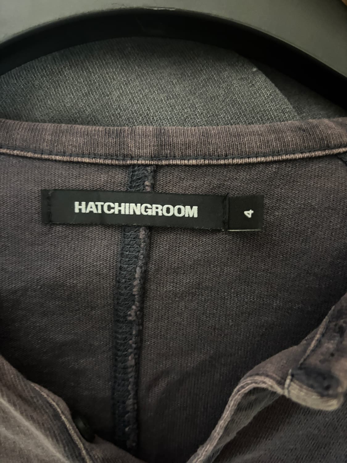 해칭룸 더블 헨리넥 티 상품이미지3