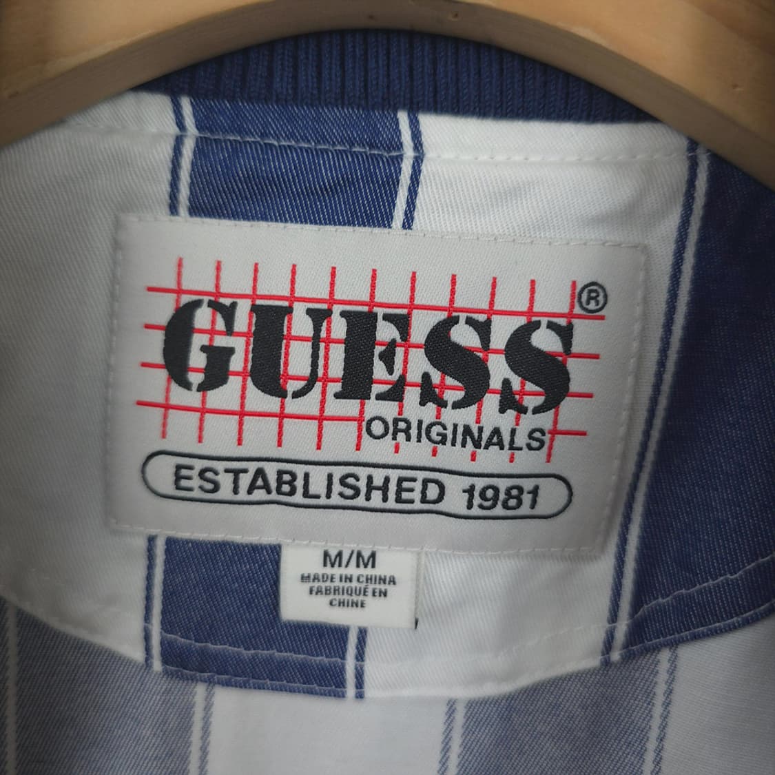 게스 GUESS 오리지널 스트라이프 항공점퍼 블루 M 상품이미지5