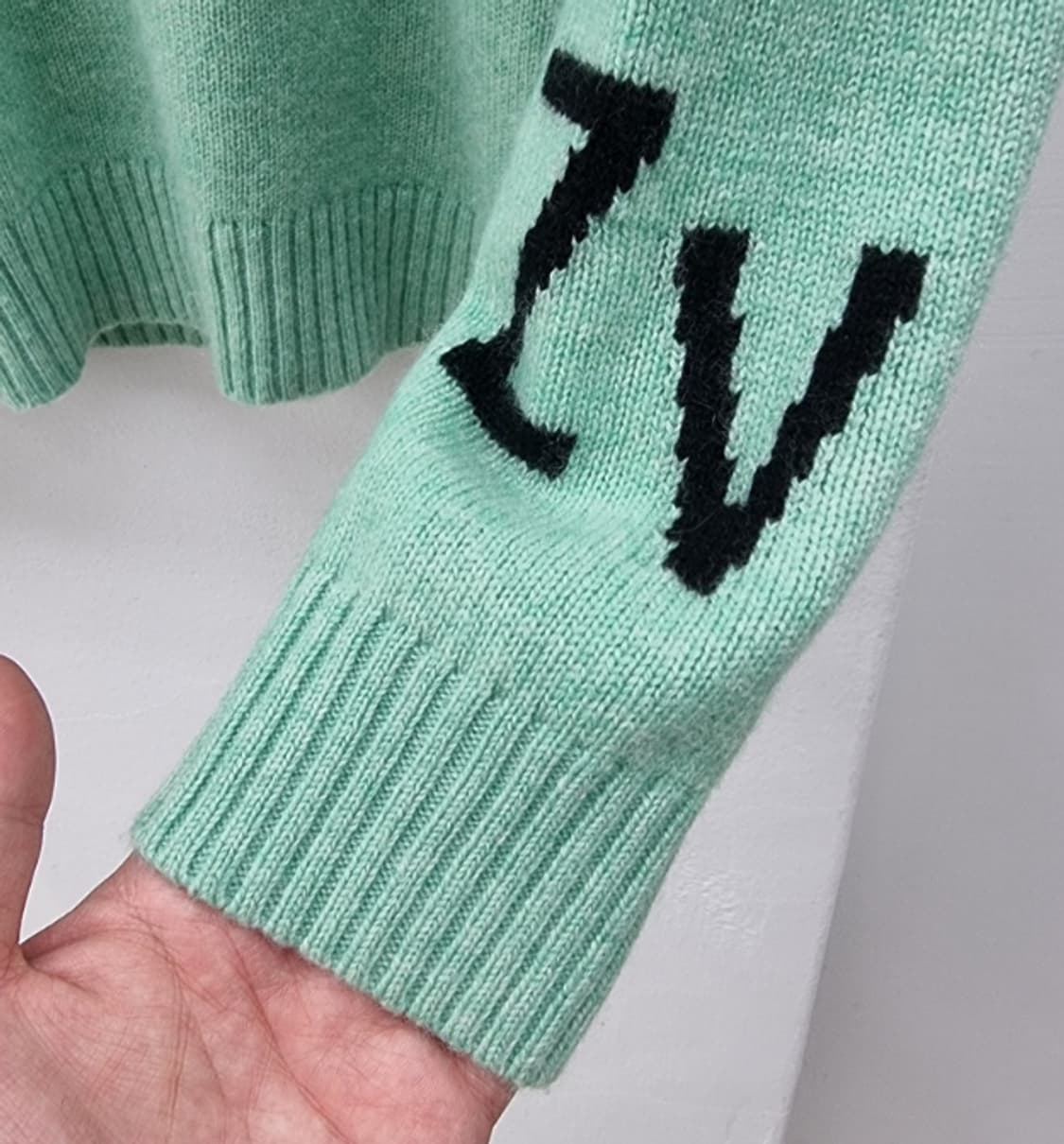 ZADIG&VOLTAIRE 쟈딕앤볼테르 (캐시미어100%) 상품이미지6