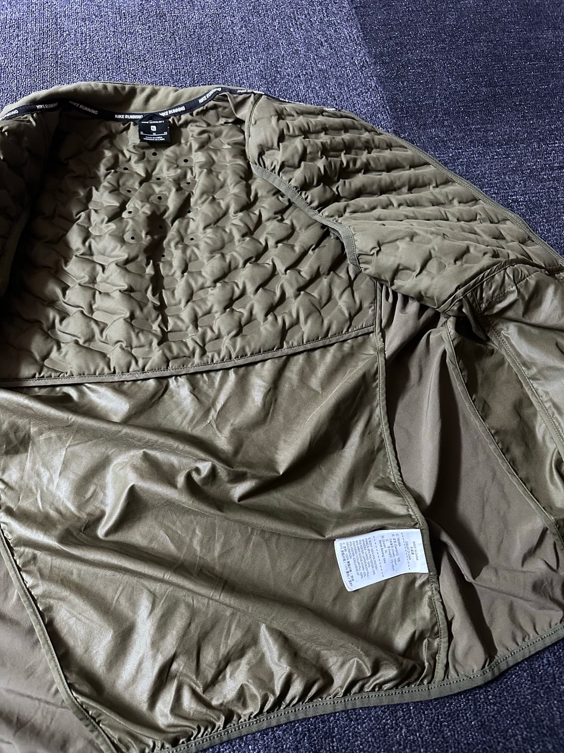 Nike 에어로로프트 다운 퀼팅 베스트 상품이미지6