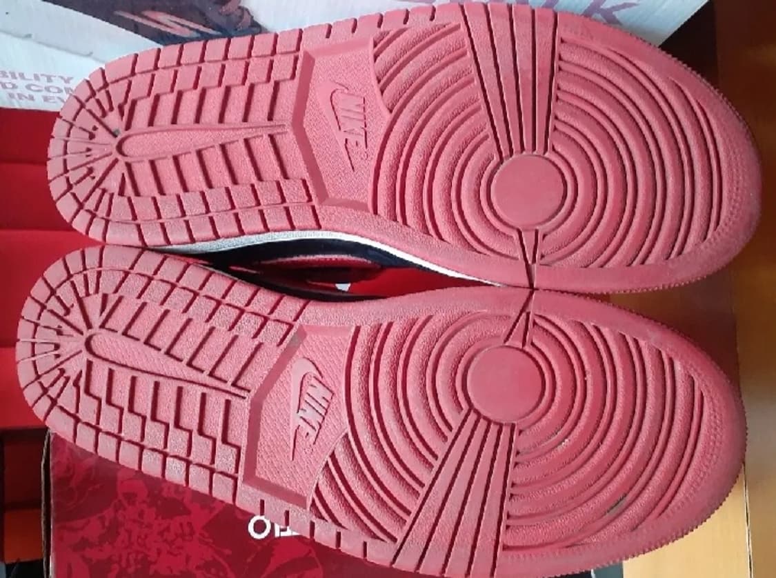 나이키 에어 조던 1 미드 블랙 파이어레드 275 상품이미지7