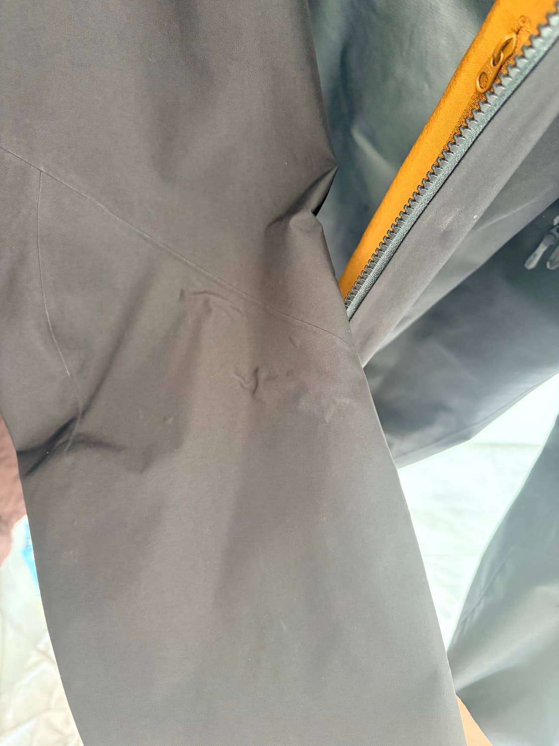 아크테릭스 알파 SV 자켓 24K 블랙 상품이미지4