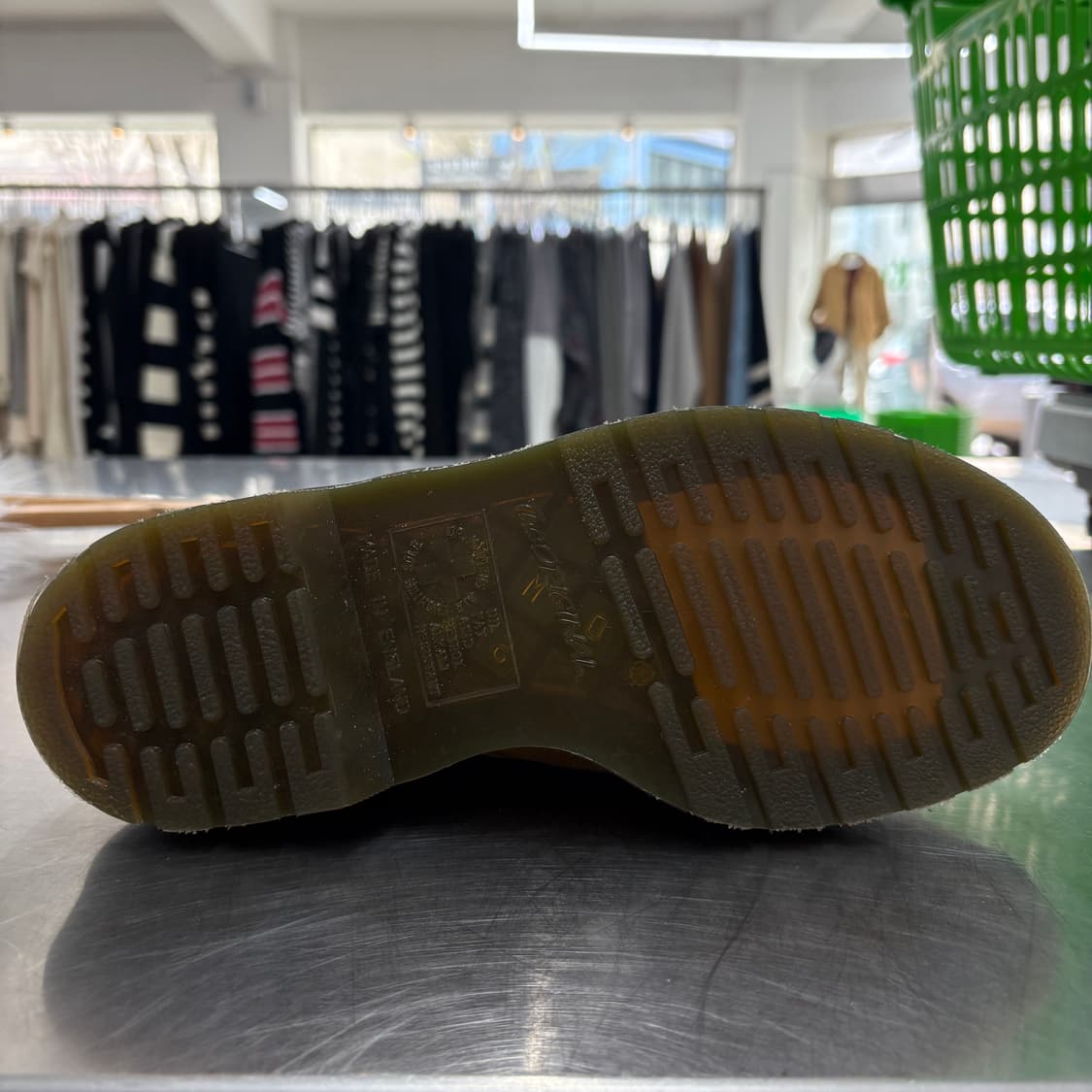 닥터마틴 101 스웨이드 6홀 부츠 245mm 상품이미지2