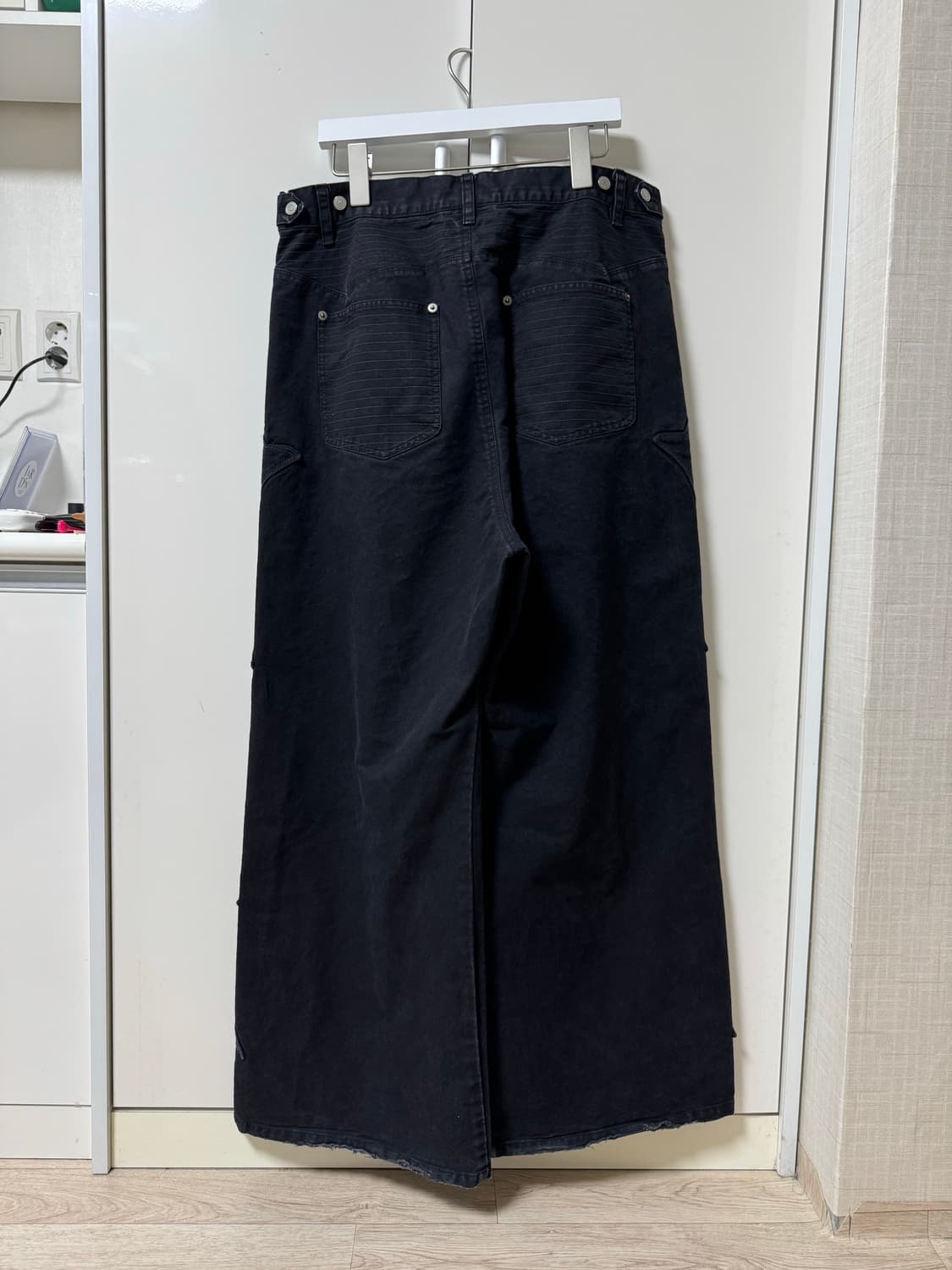 4) 폴리테루 1011 플뢰르 패치드 팬츠 워시드 블랙 상품이미지2