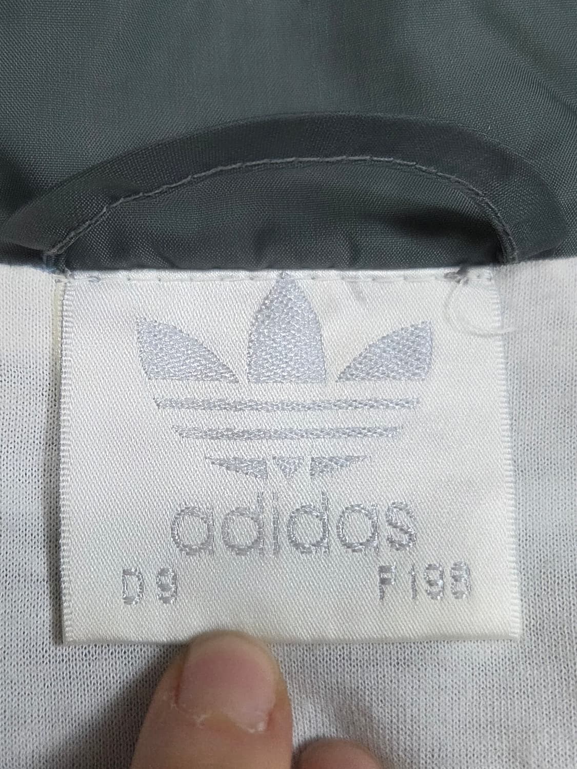 아디다스 크롭(리폼) 트레이닝 자켓 M 상품이미지8