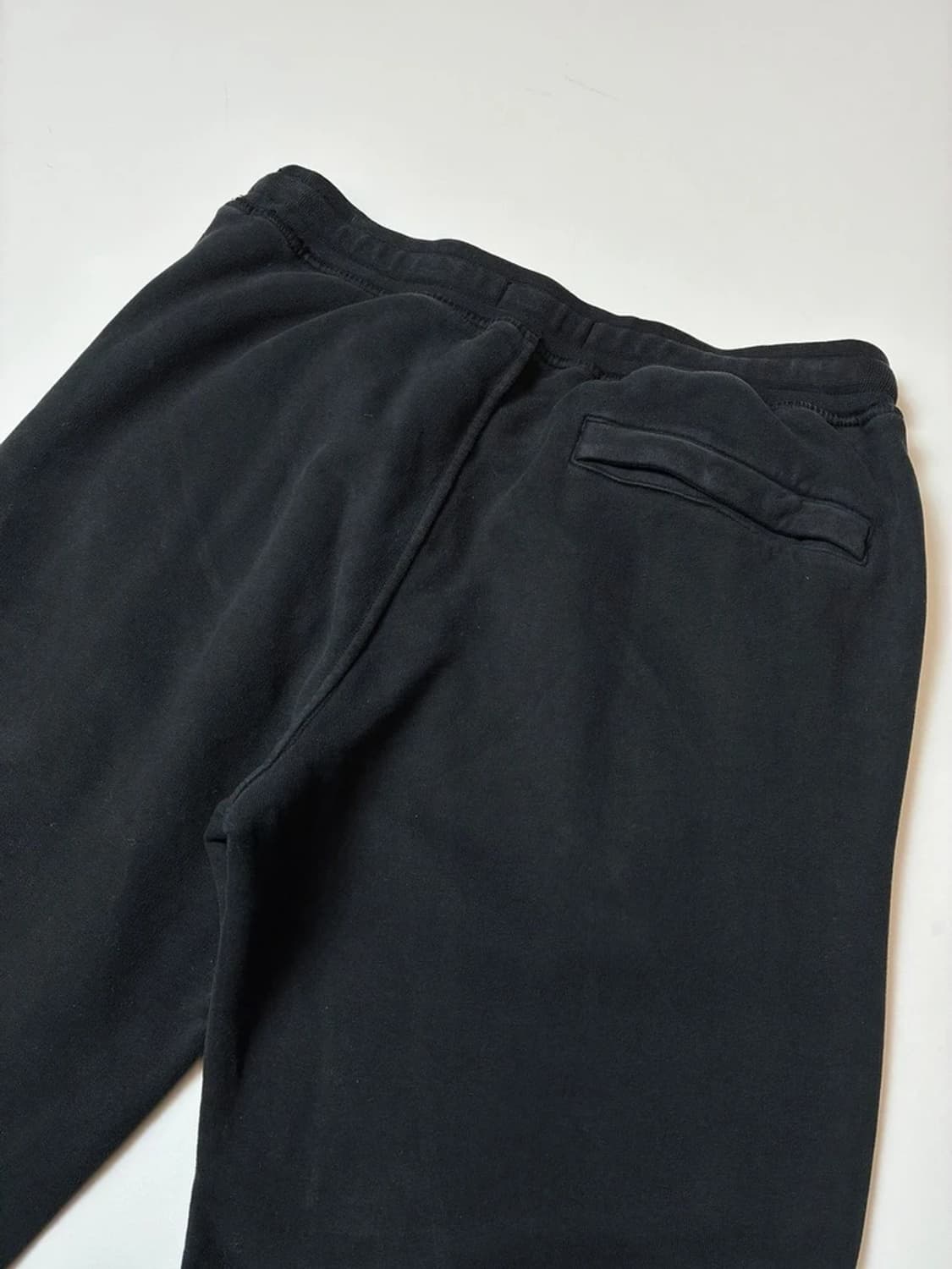 스톤아일랜드 가먼트 다이드 코튼 스웻 조거 팬츠 PN8298 상품이미지5