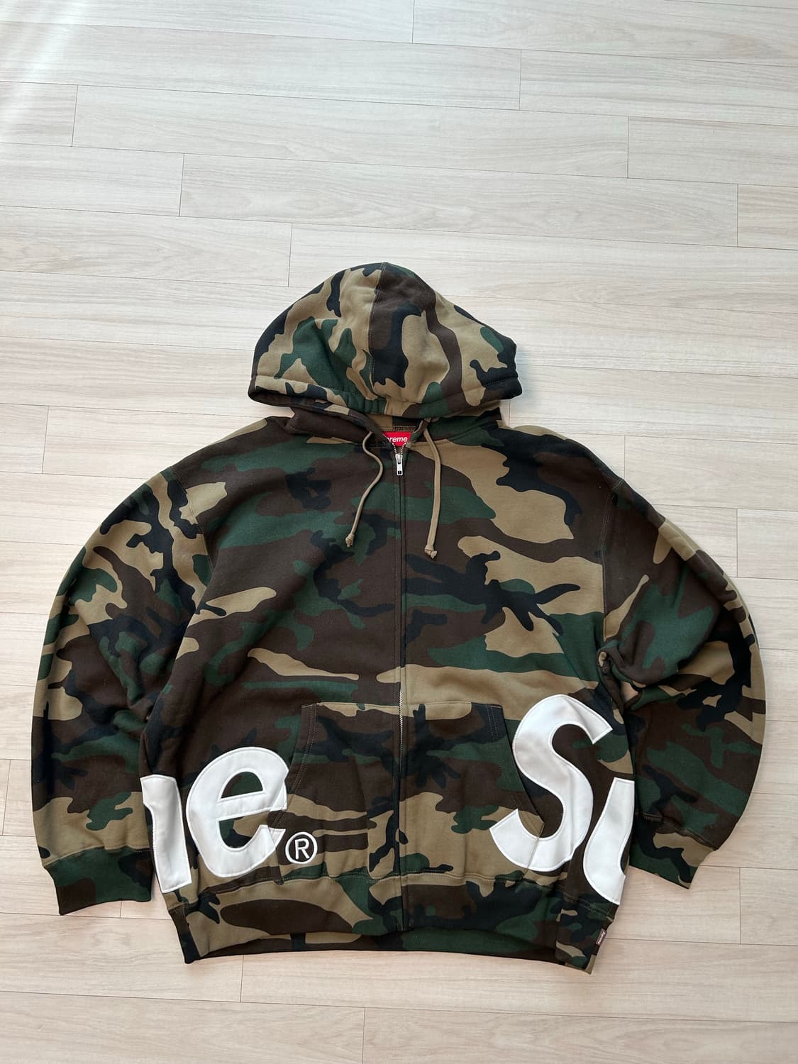 (XL) 슈프림 빅 로고 후드집업 25ss 상품이미지3