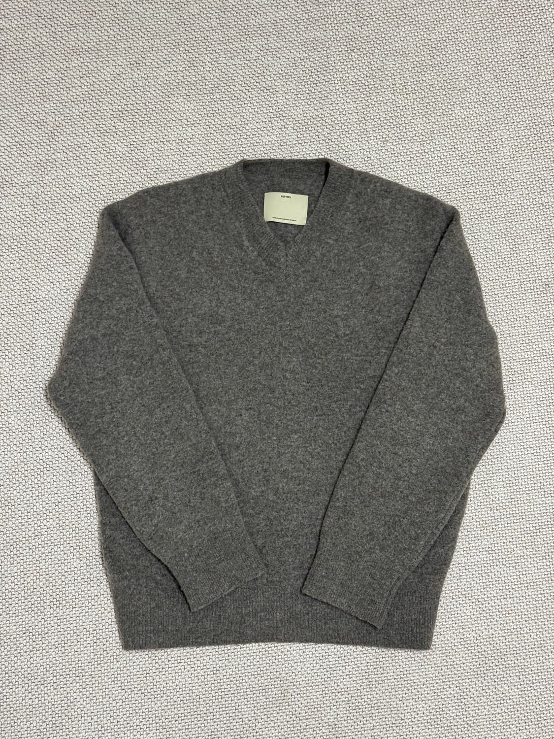포터리 컴포트 V넥 니트 애쉬 브라운 4사이즈 상품이미지1
