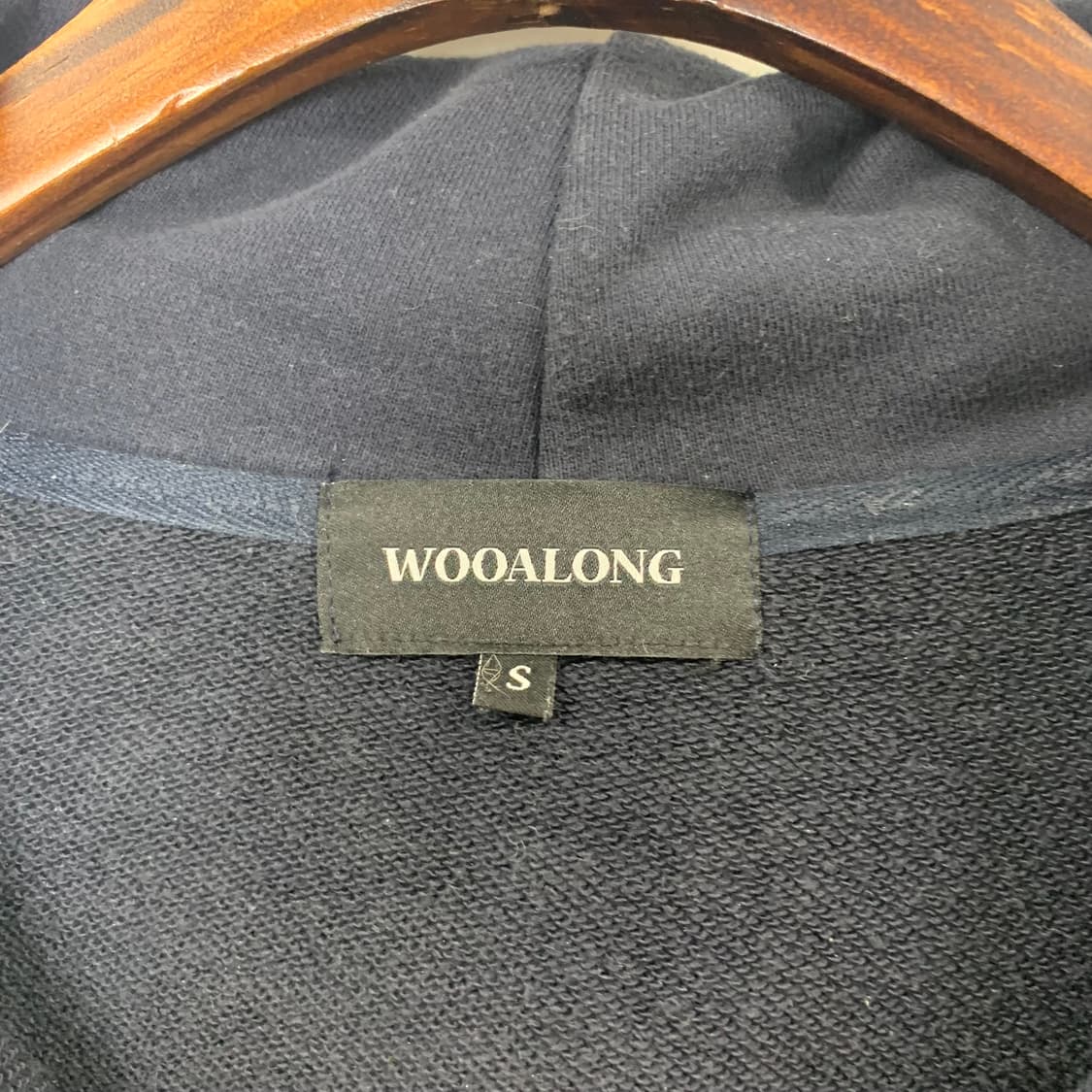 우알롱 자수로고 네이비 후드집업 상품이미지7