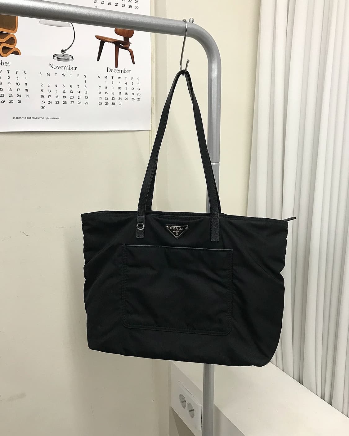 프라다 삼각로고 포코노 쇼퍼백 상품이미지3