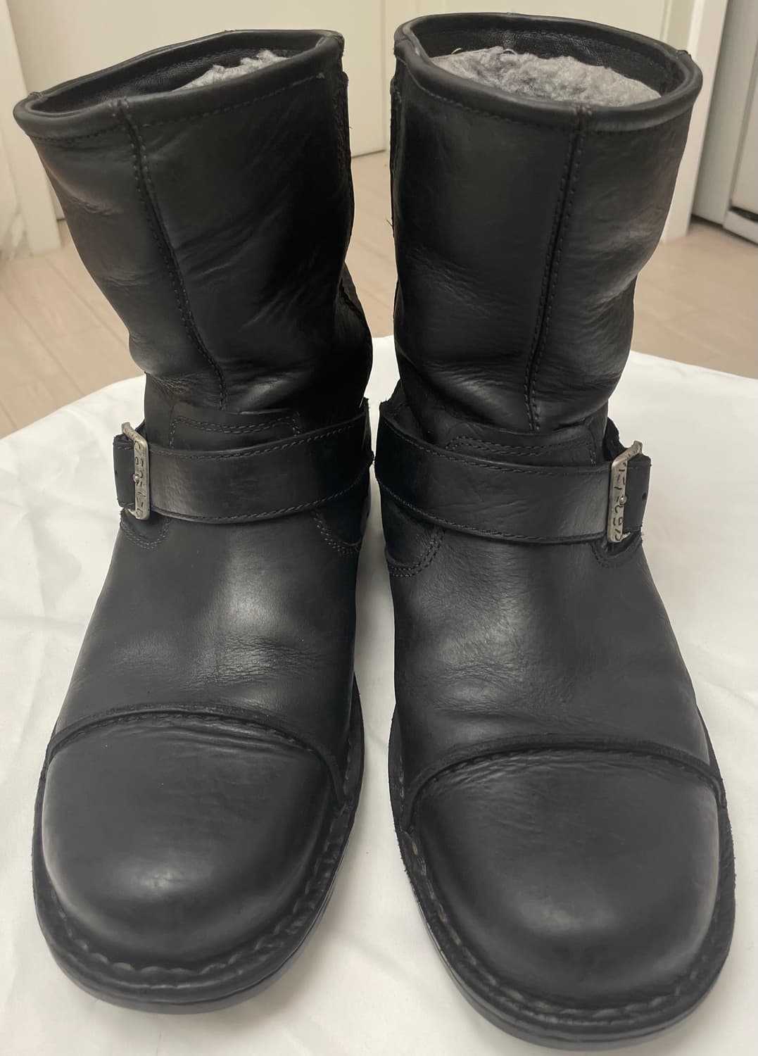 어그 엔지니어 부츠 상품이미지2