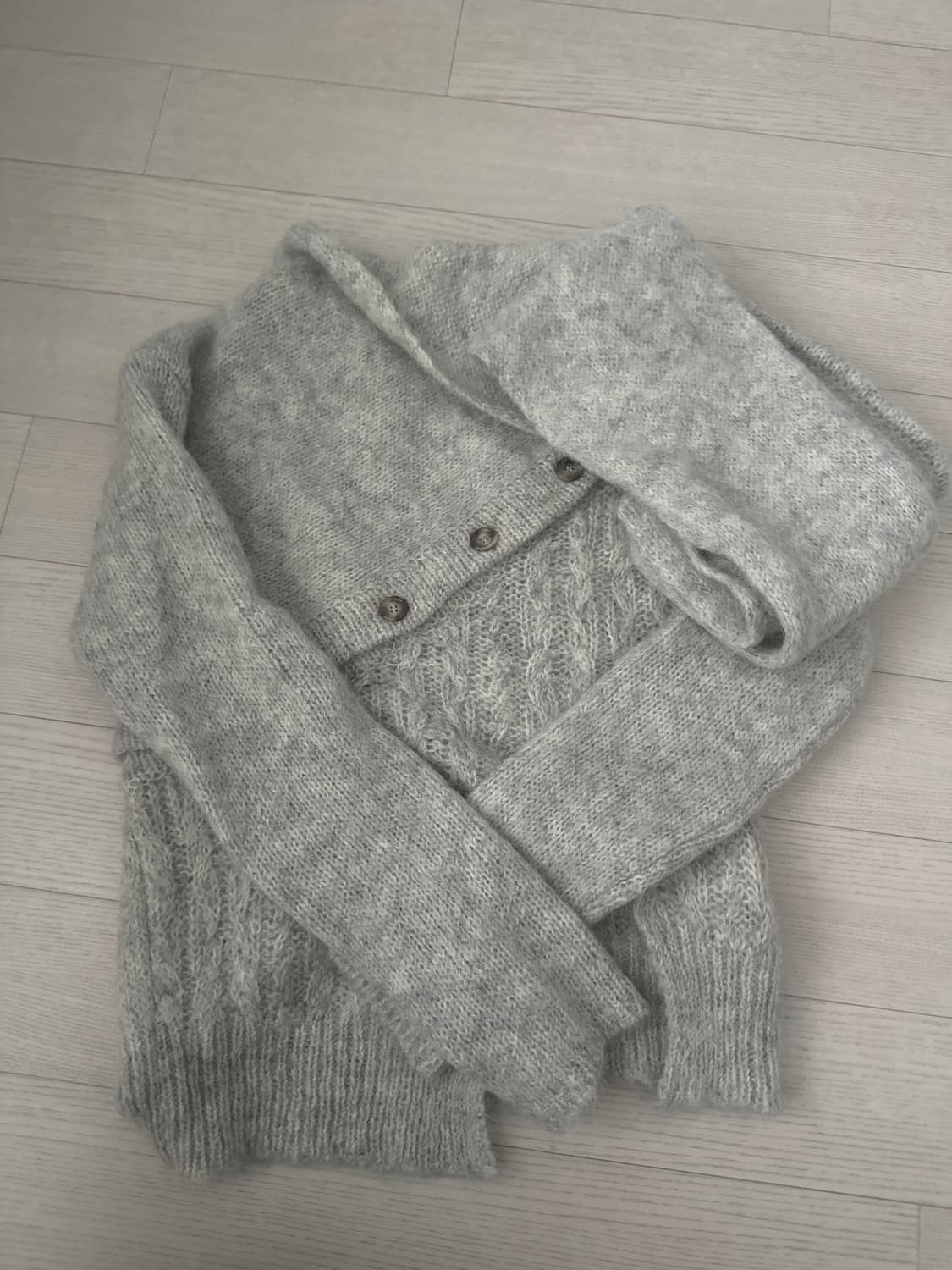 앤더슨벨 Greta Scarf Neck Button Opening Kni 상품이미지3