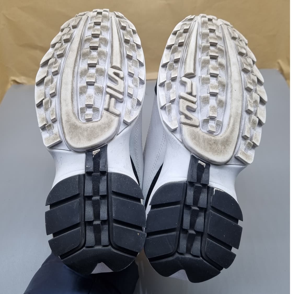 휠라 디스럽터2 운동화250  상품이미지3