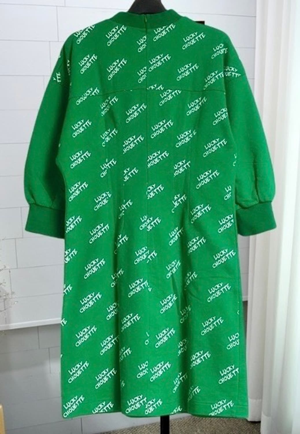 럭키슈에뜨 이니셜 프린팅 원피스 상품이미지4