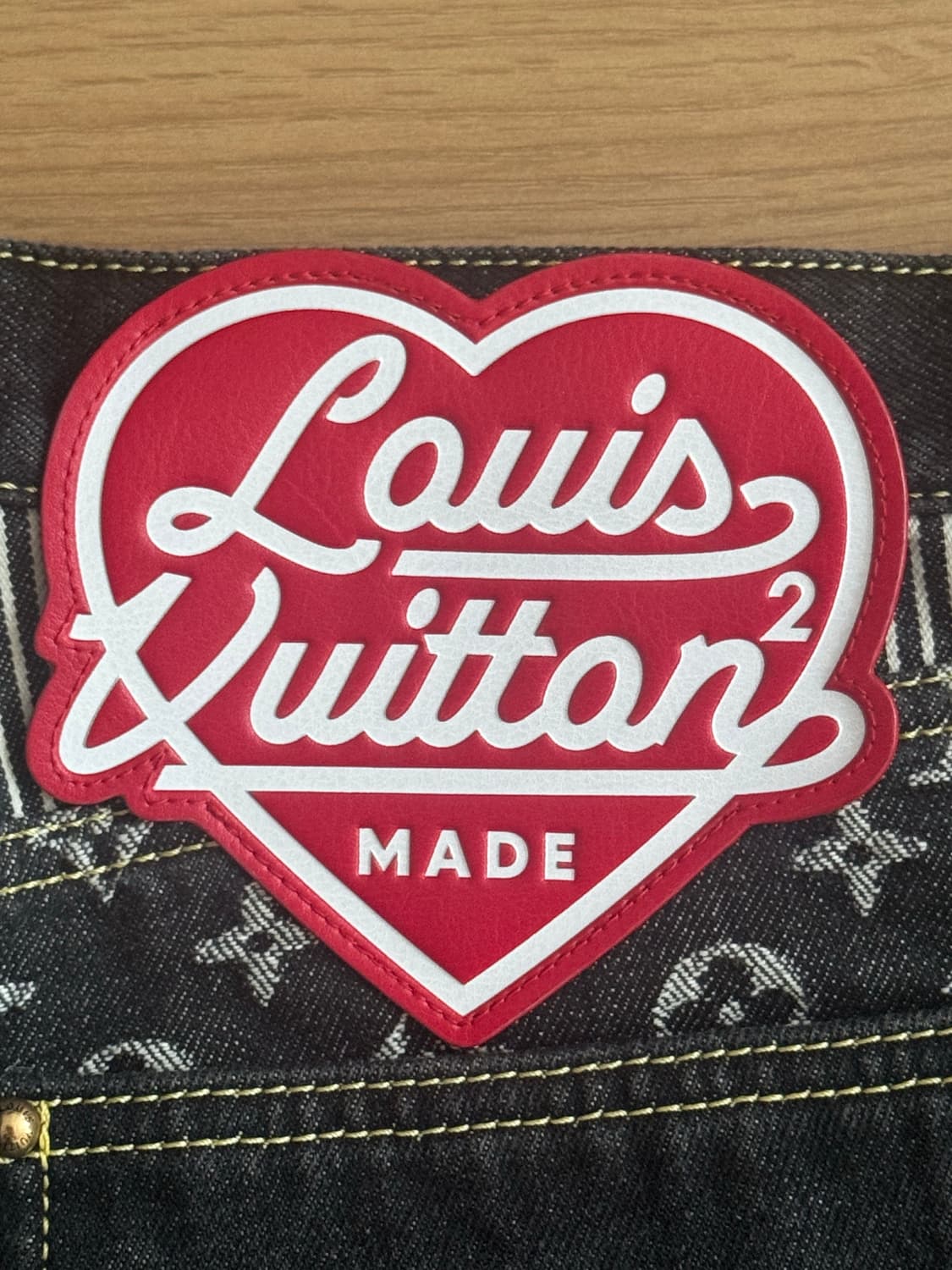 루이비통 x 니고 휴먼메이드 크레이지 데님 팬츠  상품이미지3