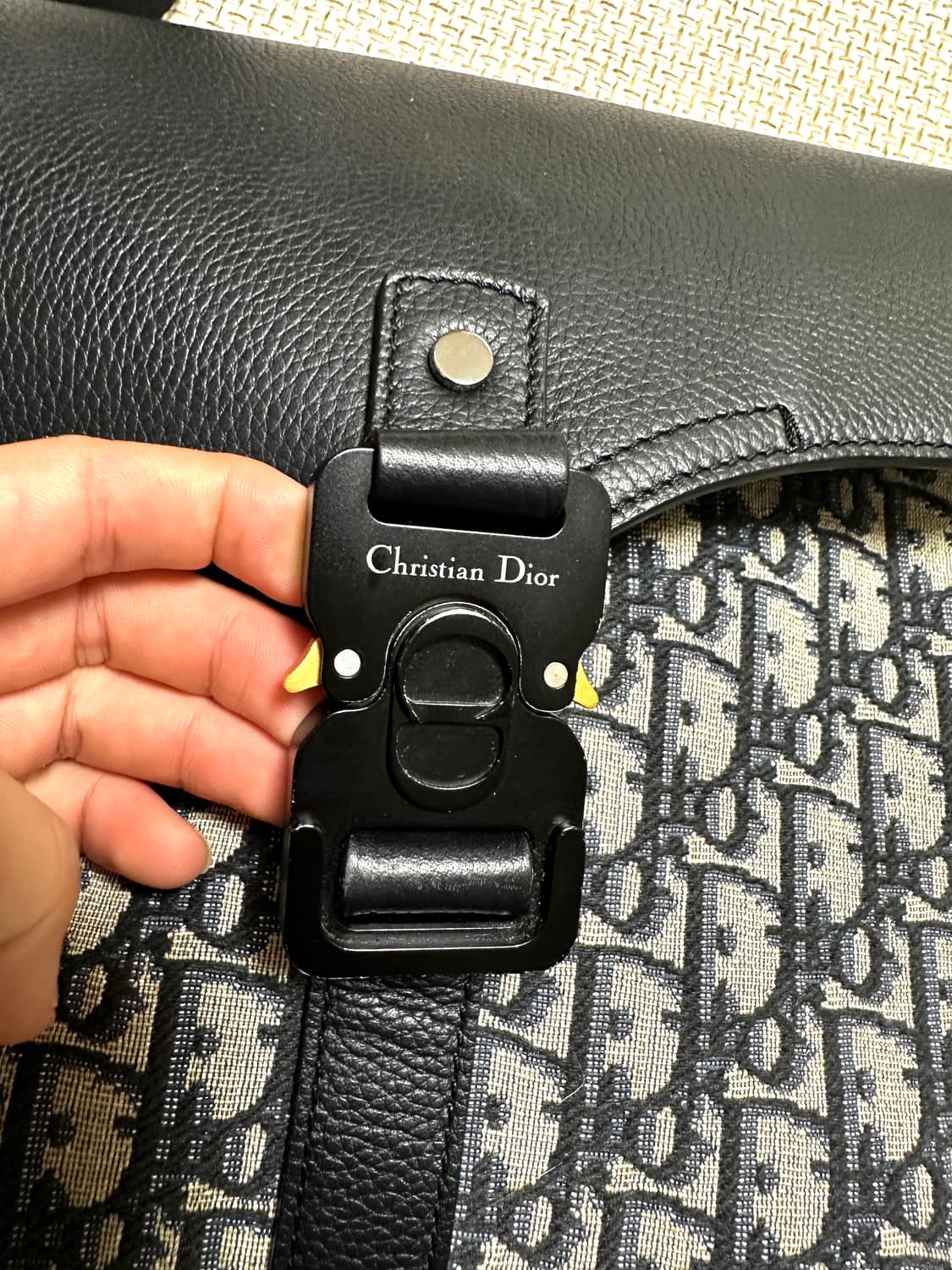 [OS/당일배송] 24ss 디올 오블리크 새들 플랩 스트랩백 상품이미지2