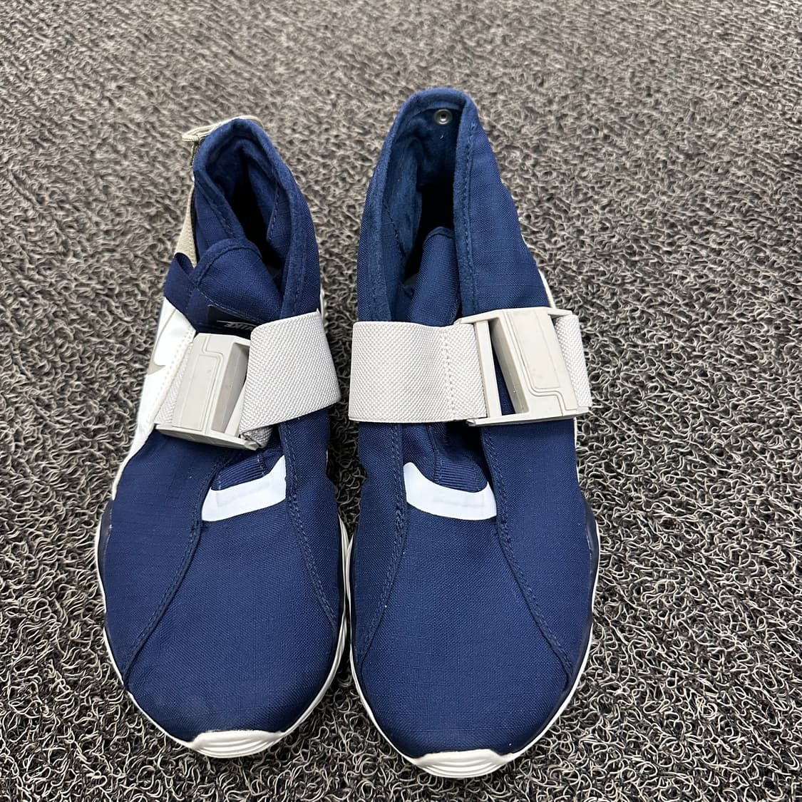 NIKE 나이키 커뮤터 고프코어 운동화 250 상품이미지2