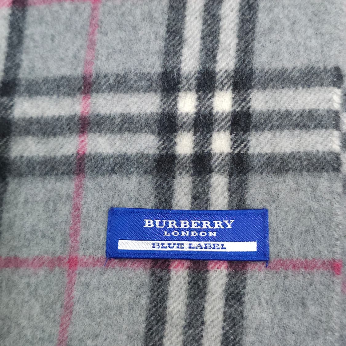 버버리 블루라벨 캐시미어 머플러 상품이미지5